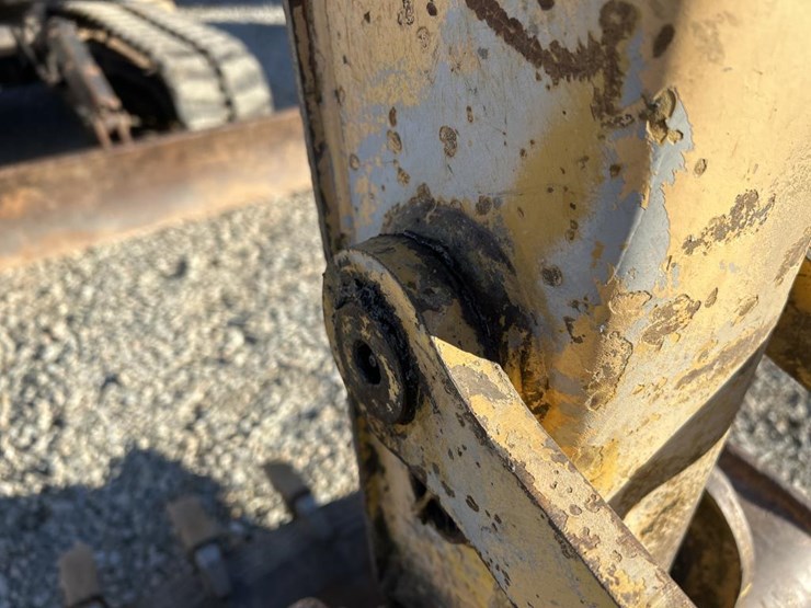 caterpillar-307-image-20