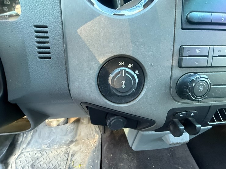 2011-ford-f250-image-62