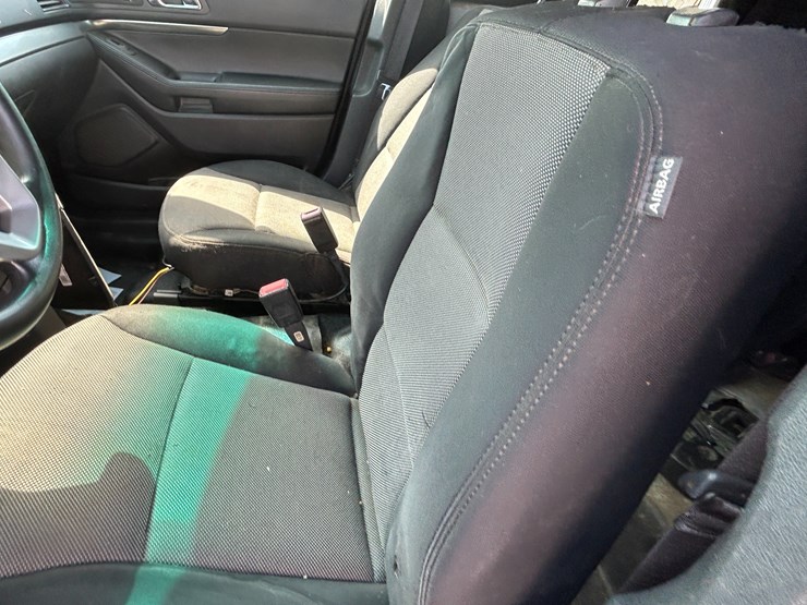 2013-ford-explorer-image-40