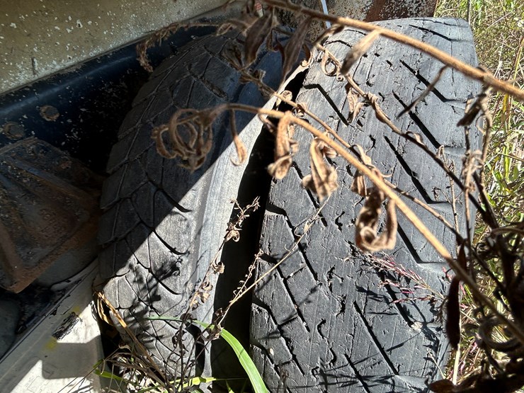 #22560-•-inop-2004-auto-car-t/a-daycab-garbage-truck-5vcdc6ce54h200305-image-8