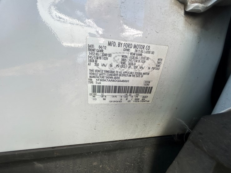 2013-ford-explorer-image-51