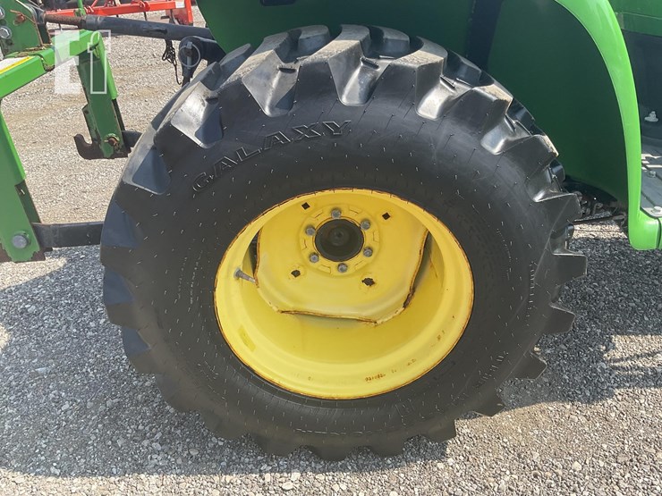 2020-john-deere-3025e-image-16