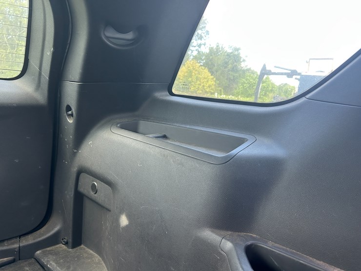 2013-ford-explorer-image-29