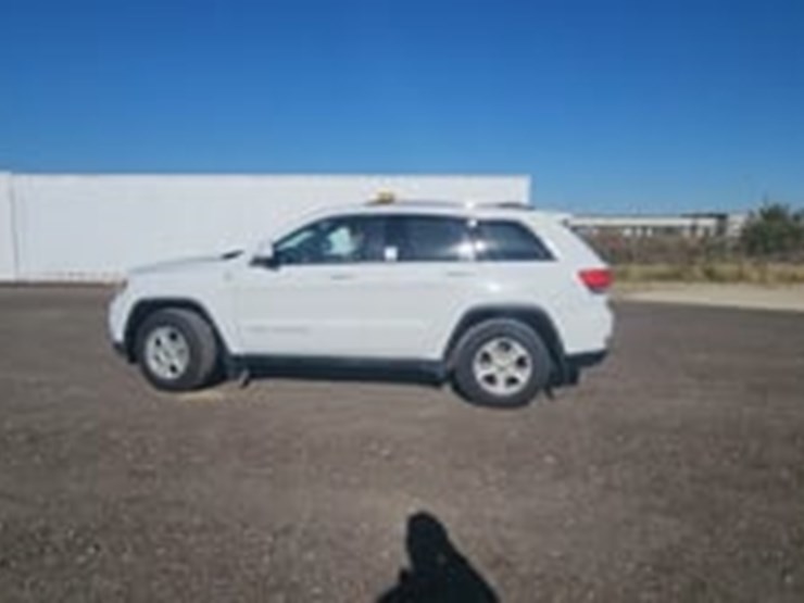 2014-jeep-grand-cherokee-image-35