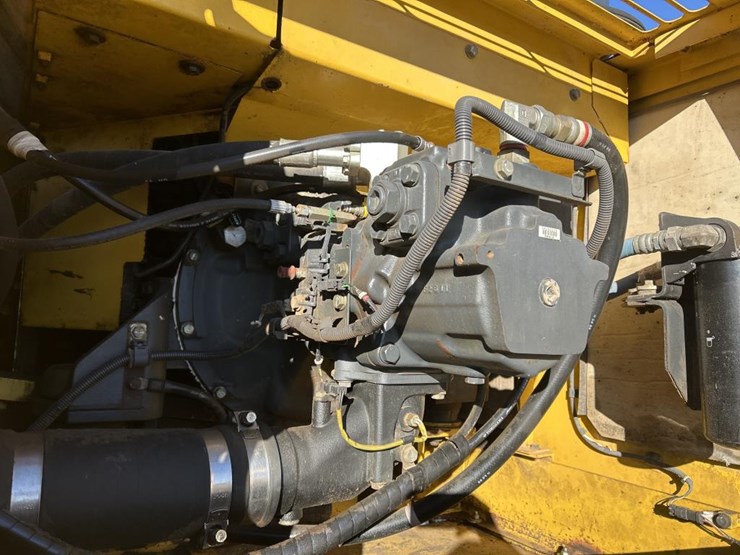 komatsu-pc360-lc-image-33