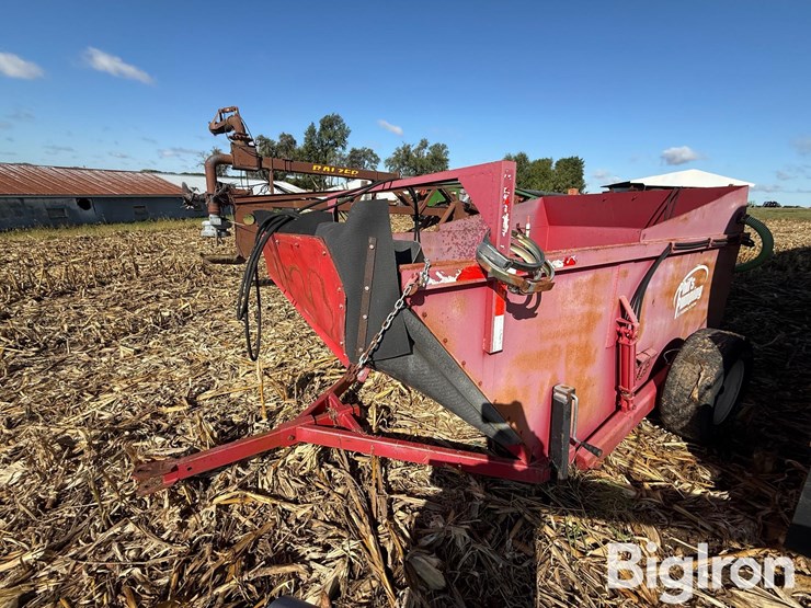 phil’s-pumping-liquid-manure-transfer-dump-station-image-1