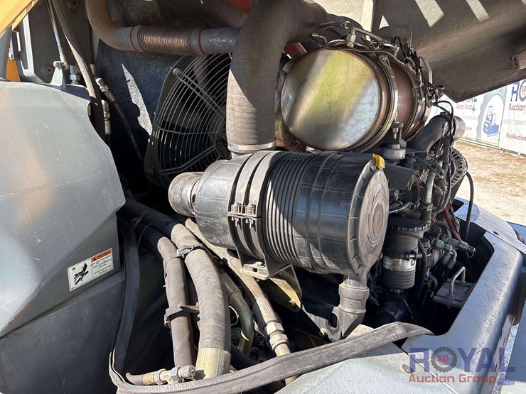 2015-liebherr-l542-image-17