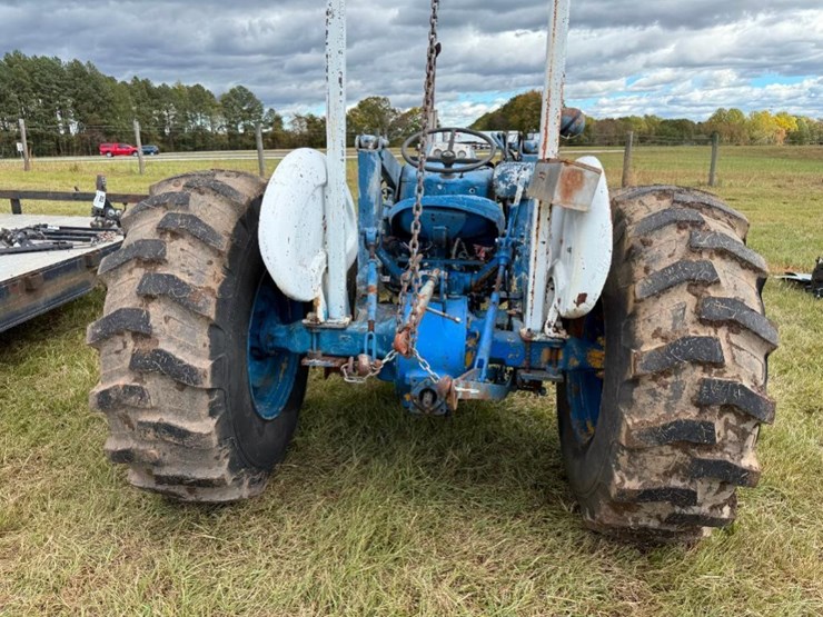 ford-tractor-image-5