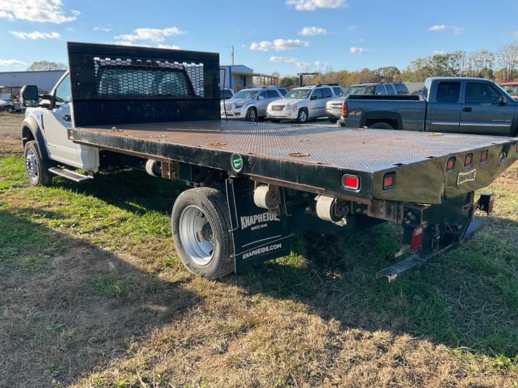 2020-ford-f550-image-5