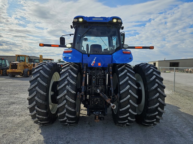 2015-new-holland-t8.410-image-13