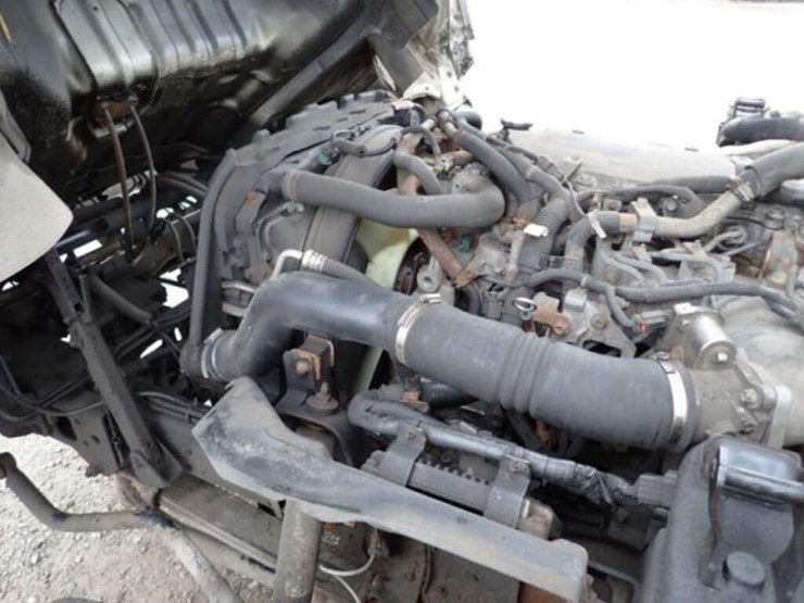 2018-isuzu-nrr-image-21