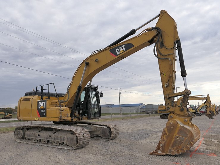 2015-caterpillar-329fl-image-5