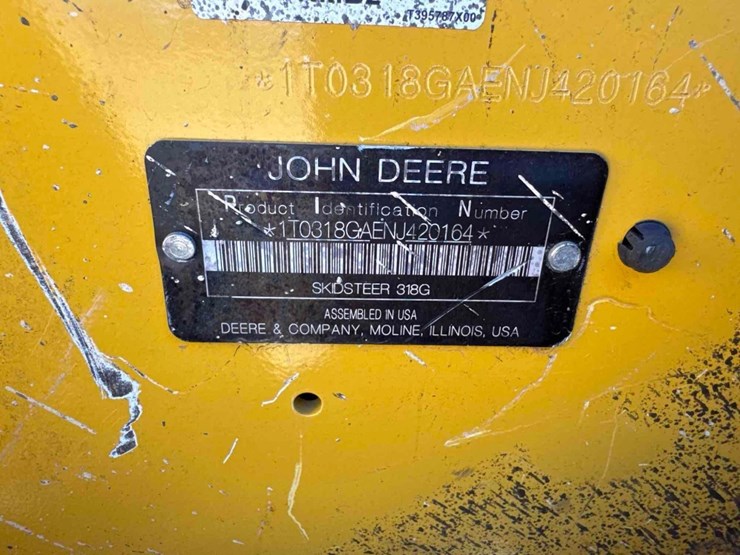 2022-deere-318g-image-22