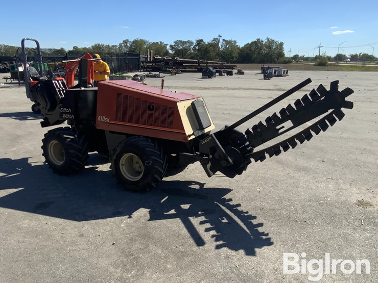 2000-ditch-witch-410sxd-image-3