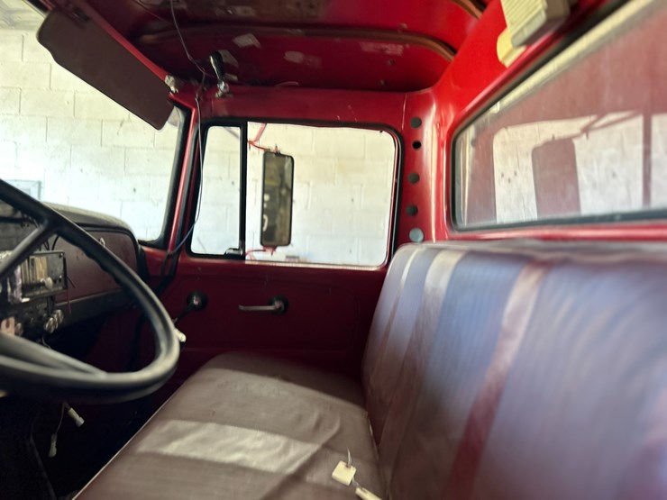 #22556-•-howe-load-star-1800-s/a-daycab-fire-truck-d0532ghb25589-image-59