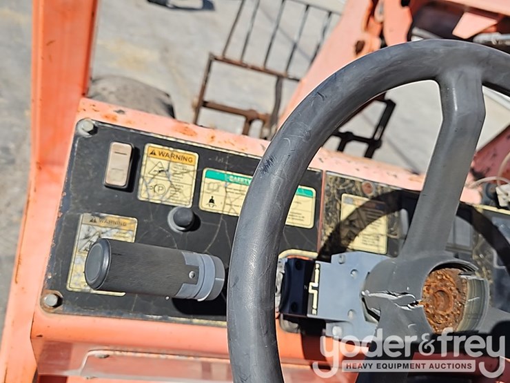 2006-sky-trak-6036-image-25