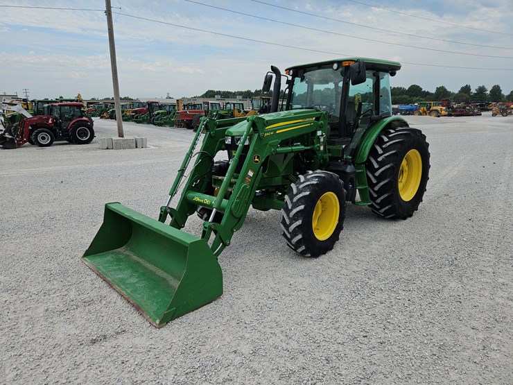 2017-john-deere-6105e-image-1
