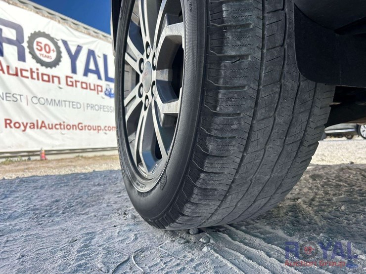 2014-gmc-acadia-image-29