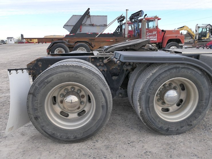 2006-kenworth-t800b-image-19