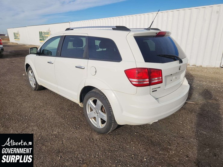 2010-dodge-journey-image-2