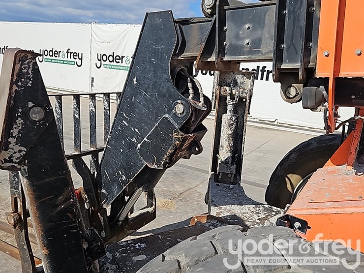 2018-sky-trak-10054-image-15