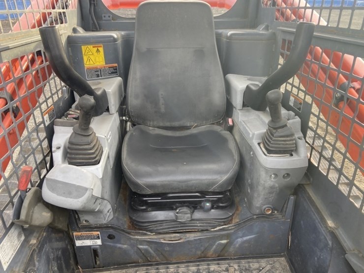 kubota-svl75-image-12