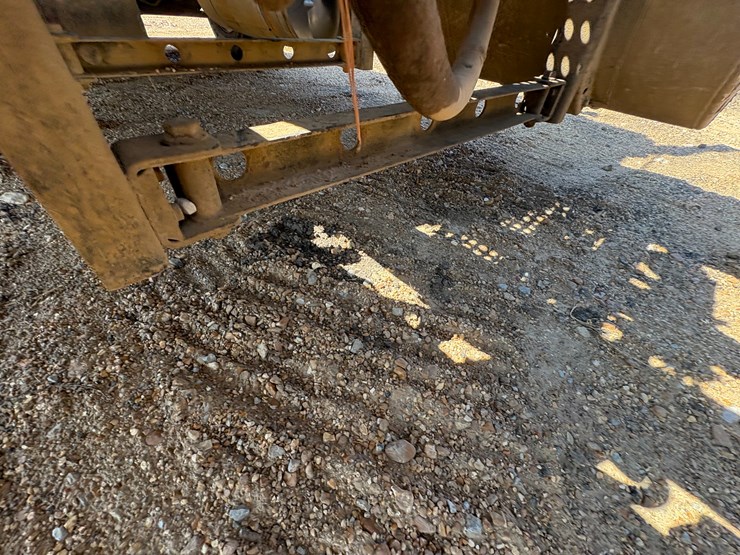 #22534-•-2014-freightliner-prostar-lf-687-t/a-daycab-truck-tractor-vin:-1hsdjsnr4eh099715-image-32