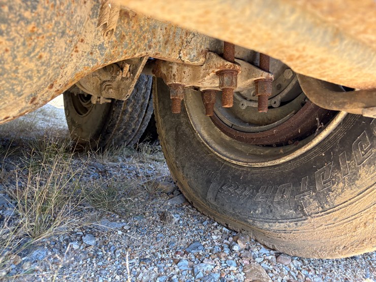 1995-international-9400-image-26