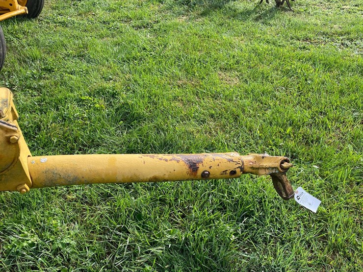 caterpillar-44-tow-grader-image-55