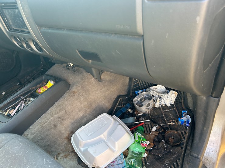 2004-gmc-canyon-image-22