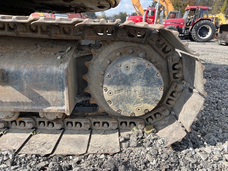 komatsu-pc138us-lc-image-13