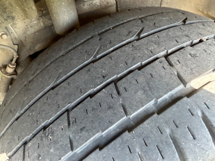 2013-ford-explorer-image-9