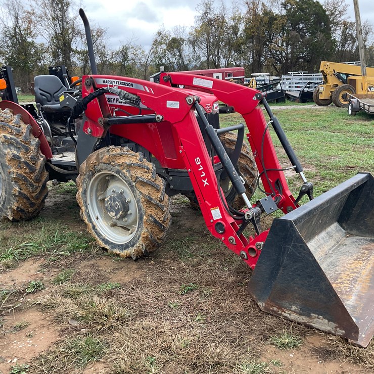MASSEY-FERGUSON 2607H