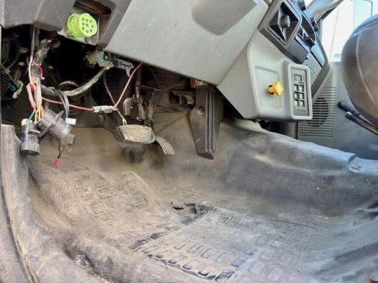 2013-ford-f750-xl-image-75