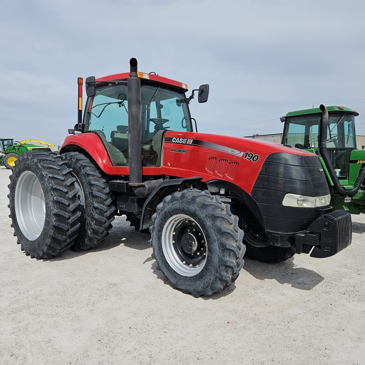 2010 CASE IH MAGNUM 190