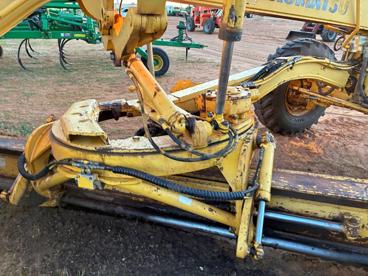 komatsu-gd650a-image-3