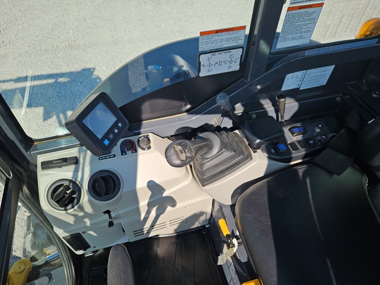 2021-kobelco-sk35sr-image-11