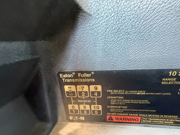 1995-mack-ch613-image-88