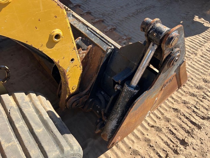 caterpillar-247b3-image-16