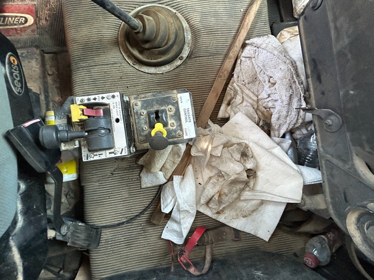 #22533-•-1994-freightliner-t/a-daycab-dump-truck-vin:-1fuyfdyb6rp462199-image-53