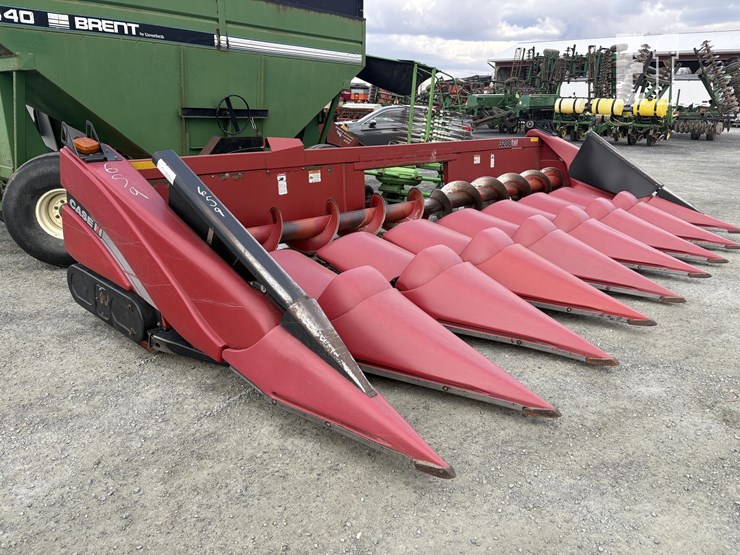 2010-case-ih-3208-image-1