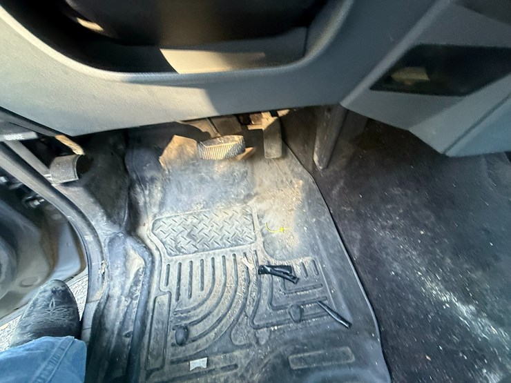 2011-ford-f250-image-64