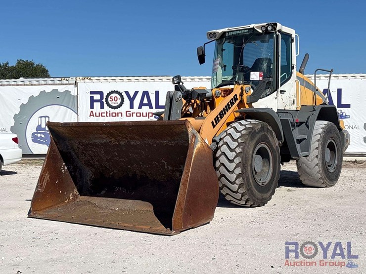 2015-liebherr-l542-image-1