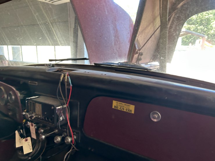 #22556-•-howe-load-star-1800-s/a-daycab-fire-truck-d0532ghb25589-image-55