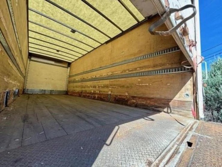 2013-ford-f750-xl-image-43