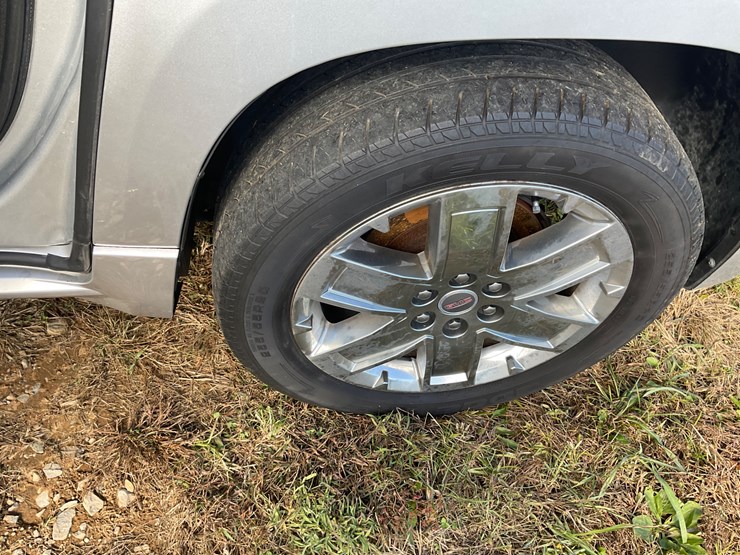 2015-gmc-acadia-image-10