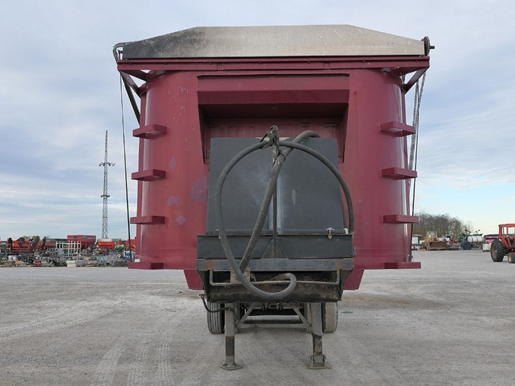 2000-summit-26'-tandem-demo-trailer,-sn:1s8sd2628y0010266,-barn-door-swing-image-6