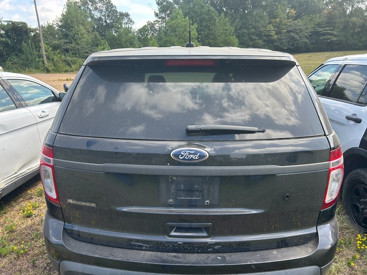 2013-ford-explorer-image-4