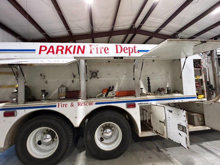 1993-freightliner-fl80-image-15