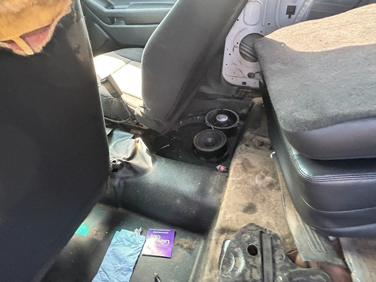 2013-ford-explorer-image-23